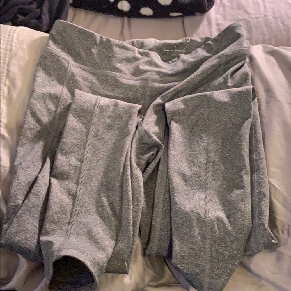 Gray Areo leggings